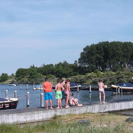 Comfortabel Vakantiehuis Aan Zee En Meer ! Камперланд Екстериор снимка